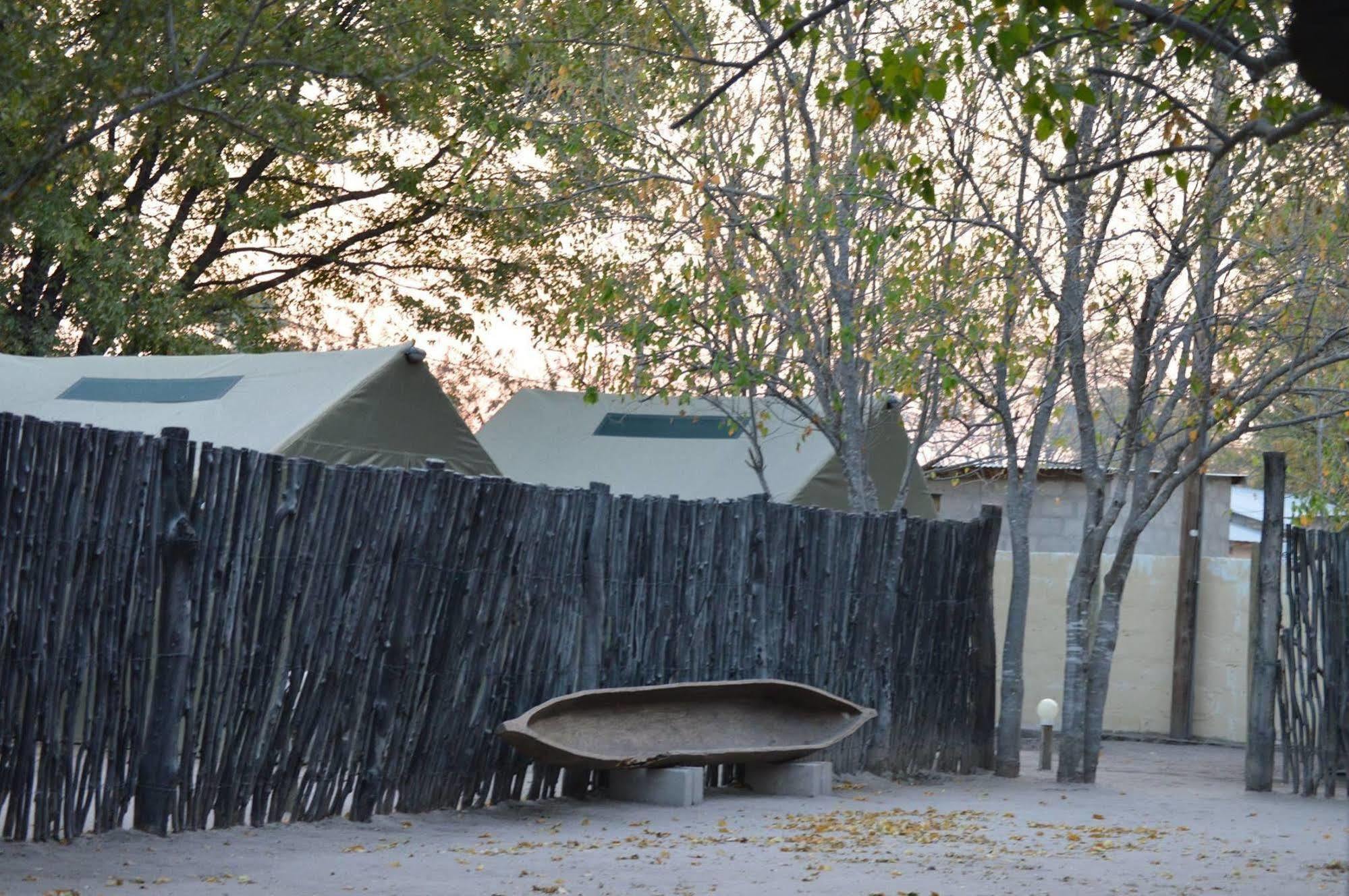 ホテル Motsebe Backpackers マウン エクステリア 写真